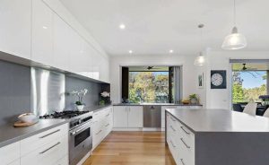 Windsor Bi-Fold Door