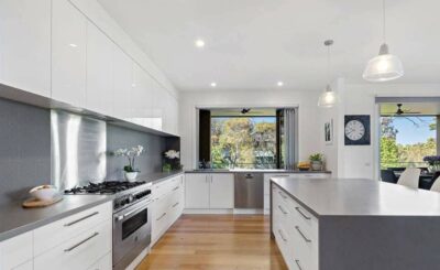 Windsor Bi-Fold Door